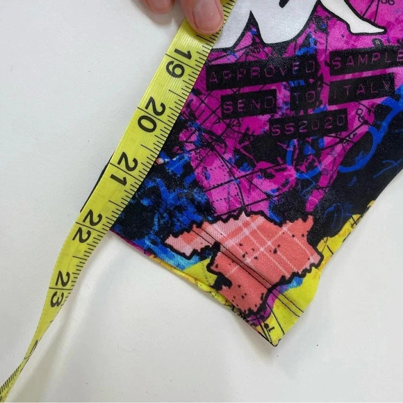 NEW Koral X Kappa Lustrous Infinity Cropped Capri Legging Graffiti - Picture 6 of 11